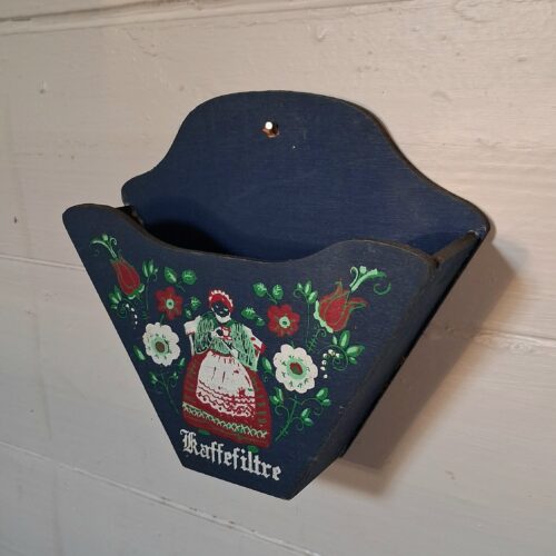 Sød kaffefilter holder i træ – i fin stand