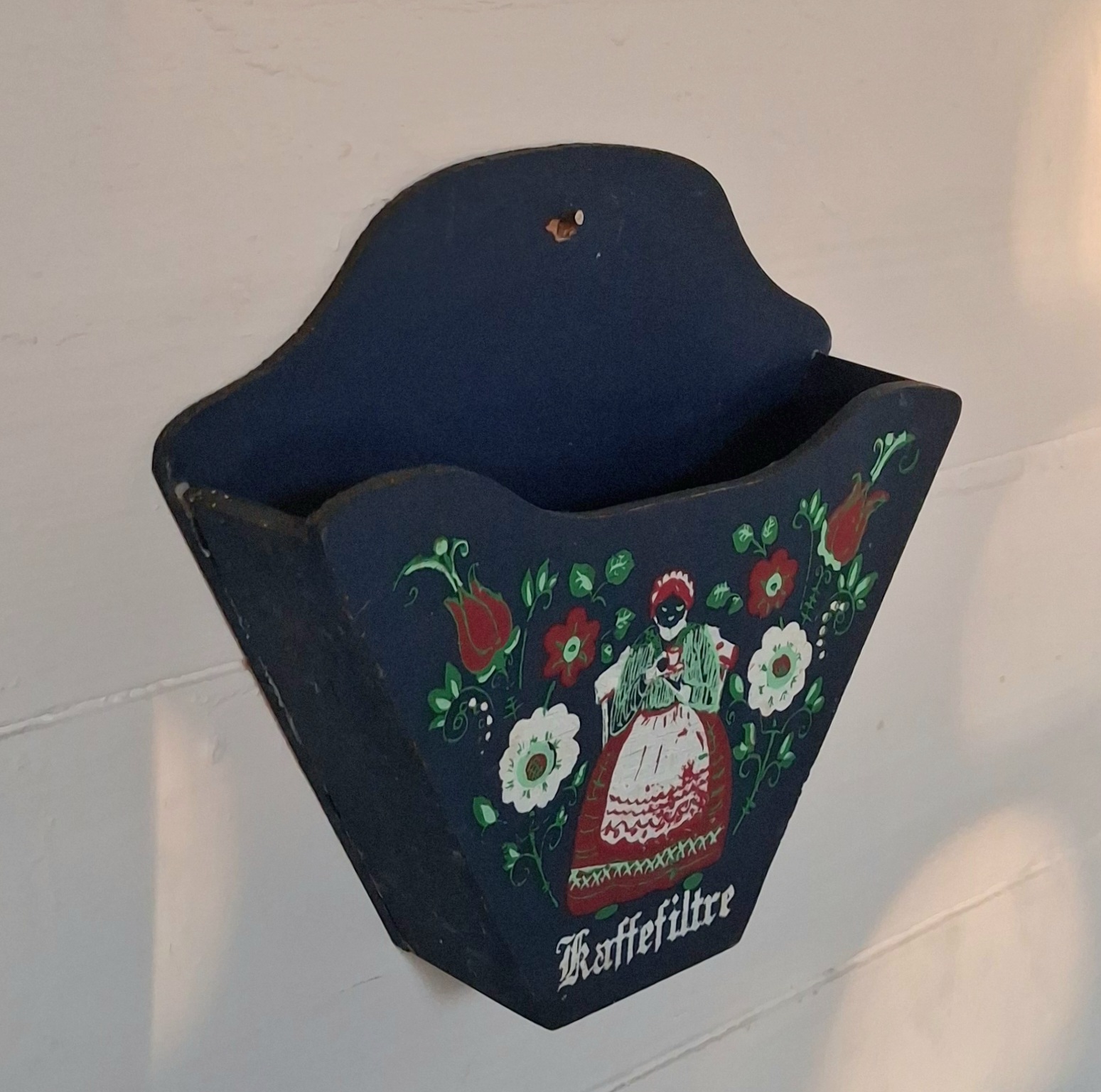 Sød kaffefilter holder i træ