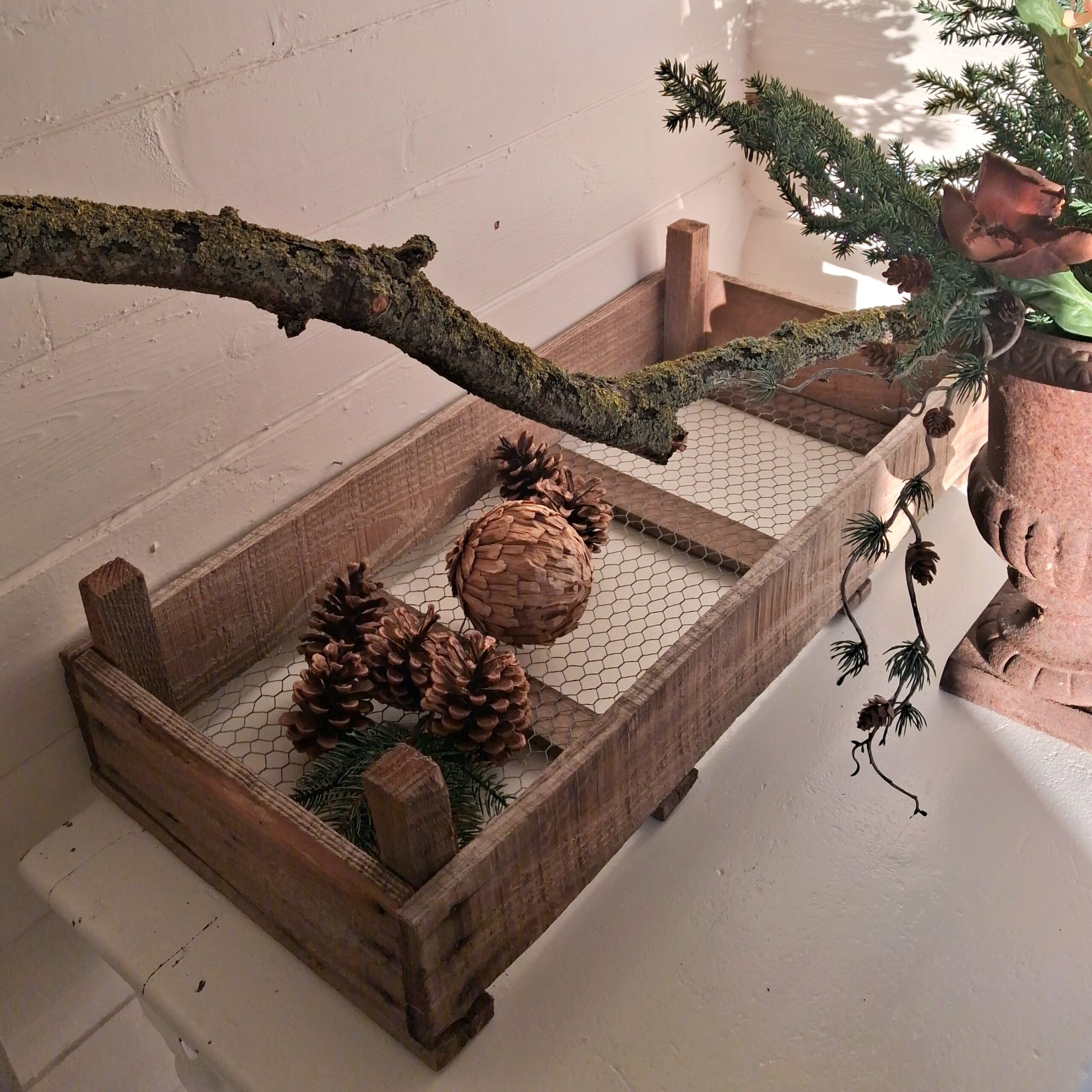 Flot rustik løgkasse i rigtig fin stand