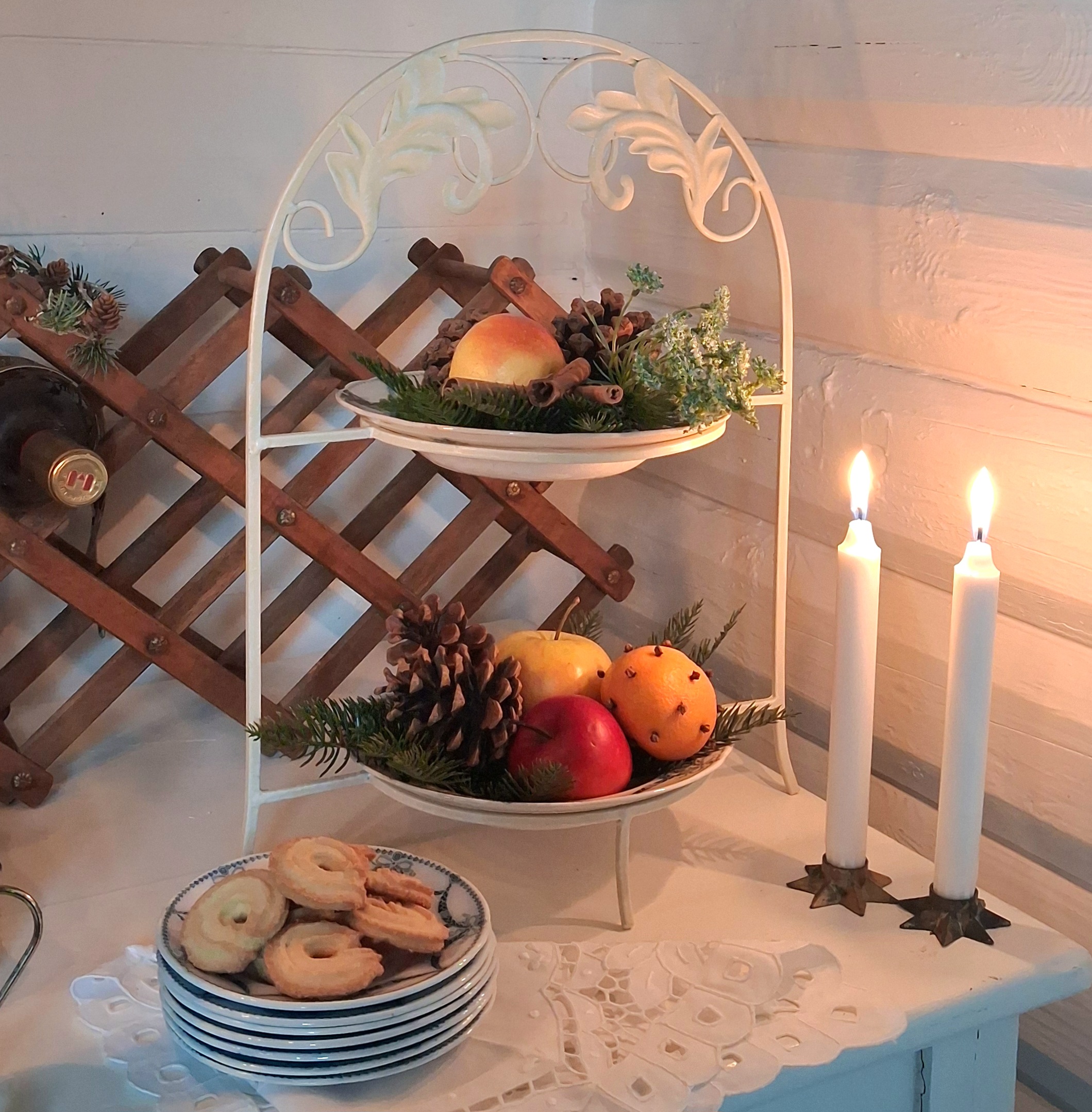 Flot tallerken stativ i metal