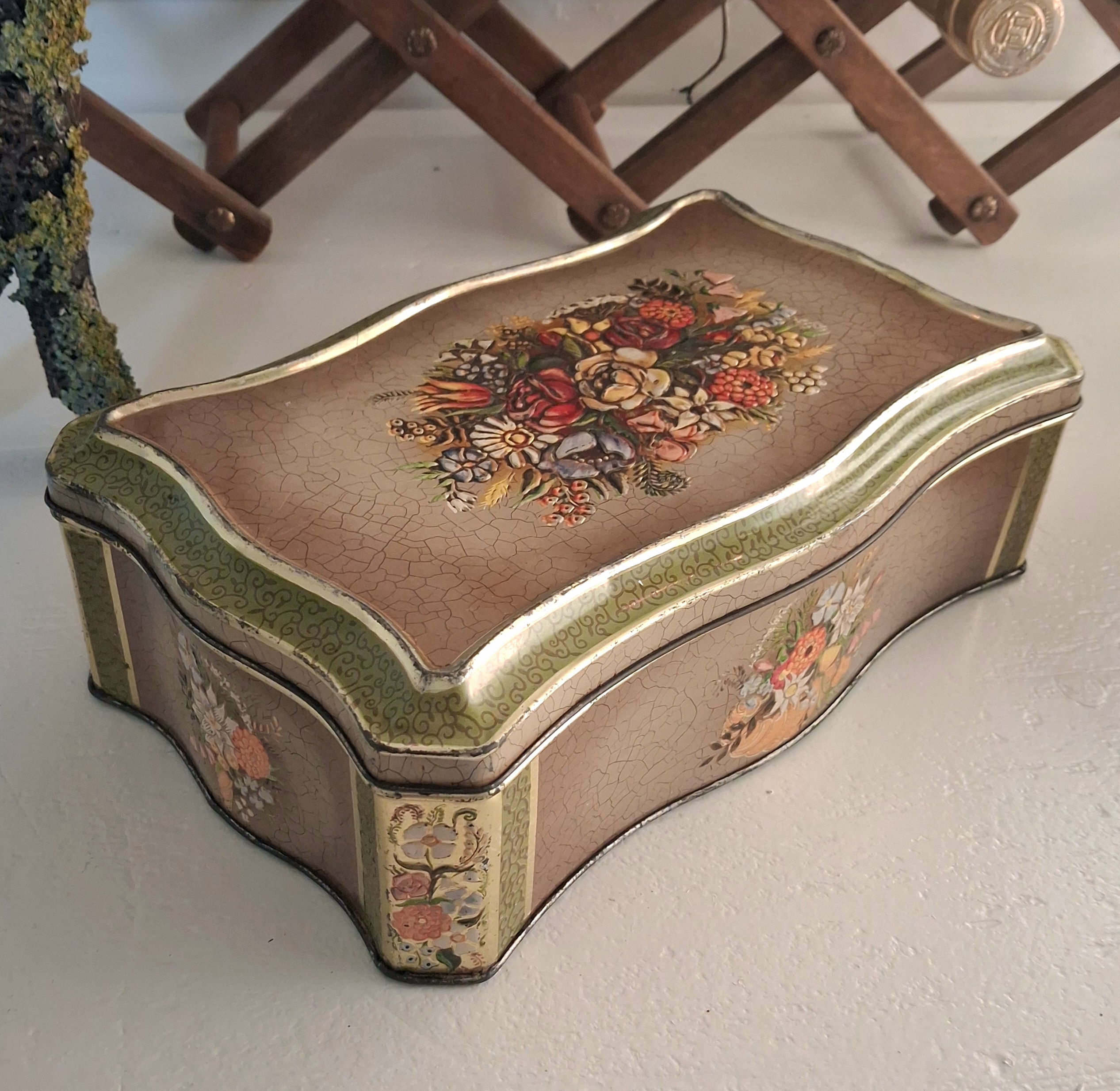 Smuk hollandsk chokolade dåse