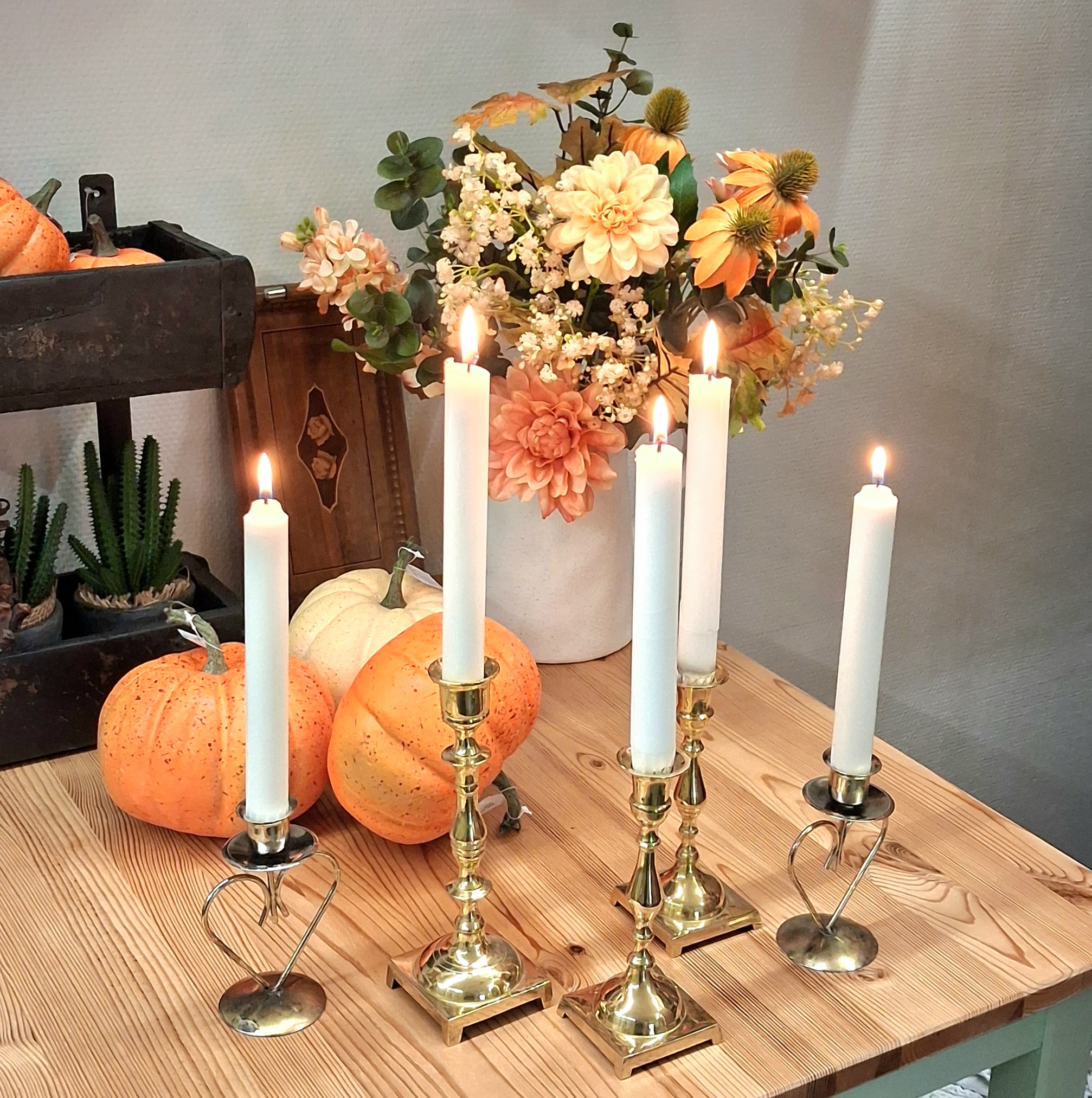 Fine og dekorative messingstager