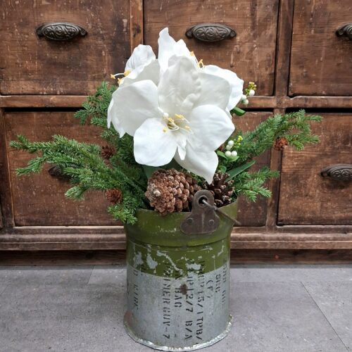 Flot rustik jernspand med hank – recycled grøn