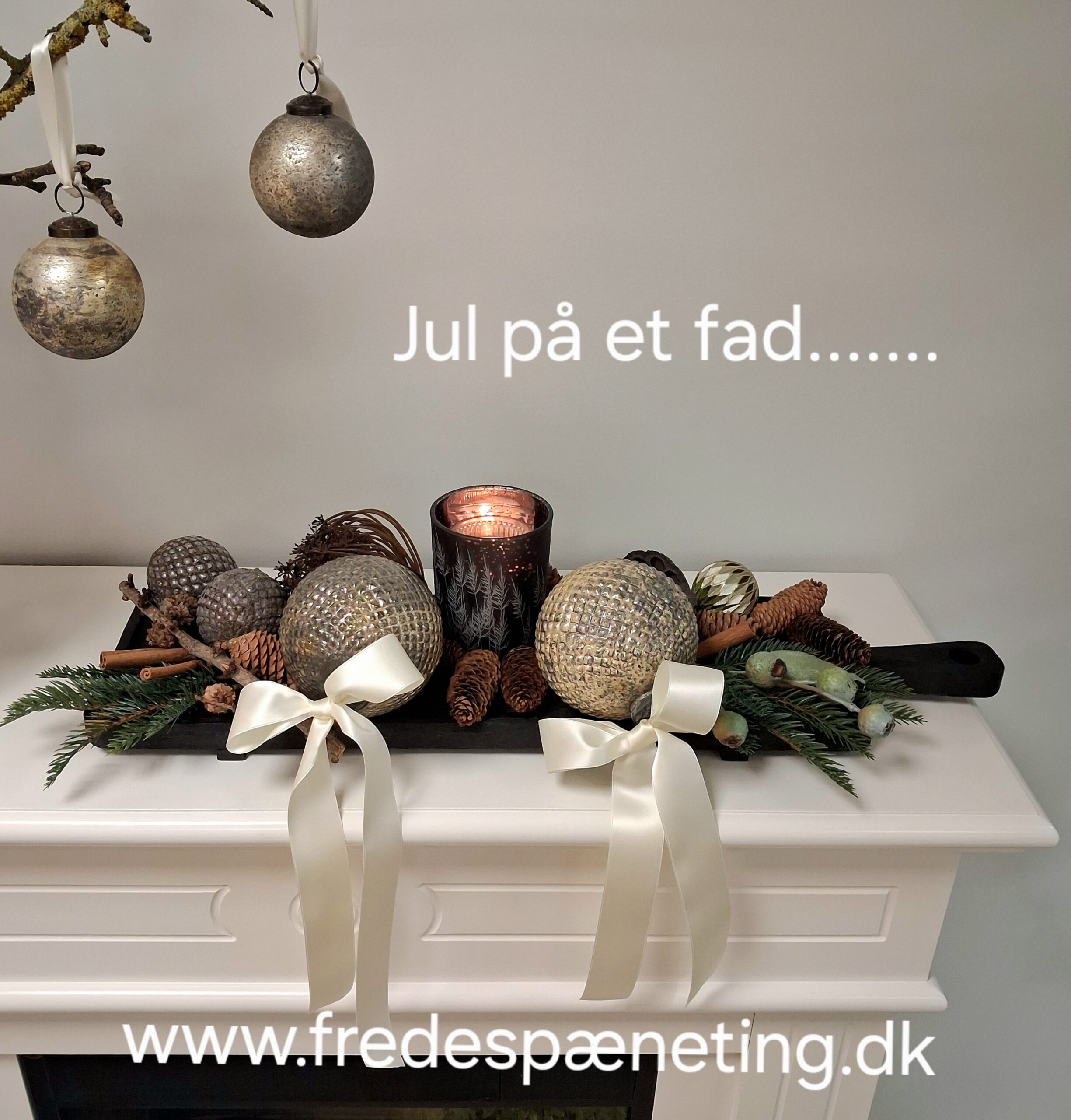 Flotte store julekugler i sølvlook 13 cm i diameter