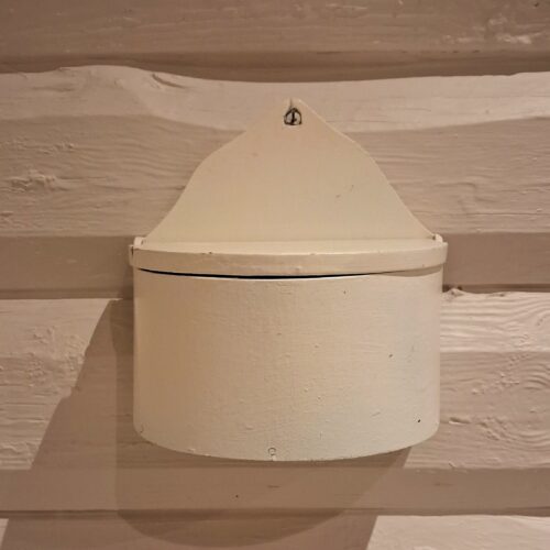 Hvidmalet saltkar i træ med låg – i fin stand