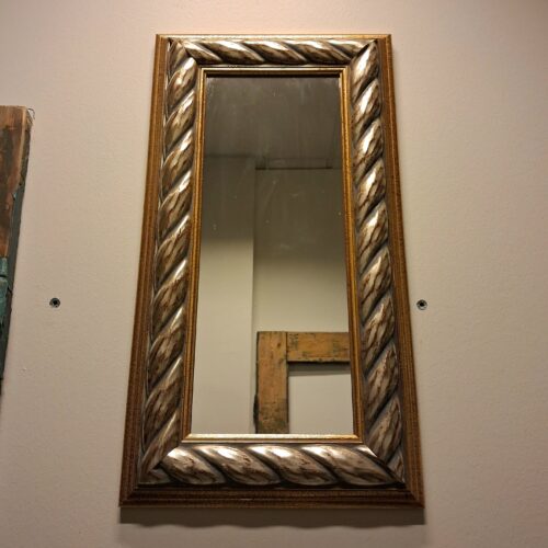 Fint spejl med kraftig guld ramme – i fin stand