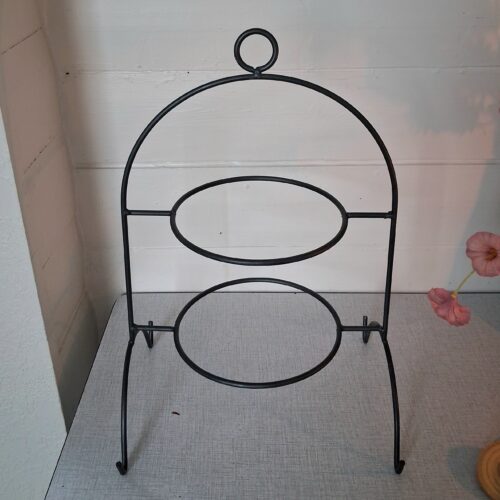 Fint tallerkenstativ i metal til 2 tallerkener