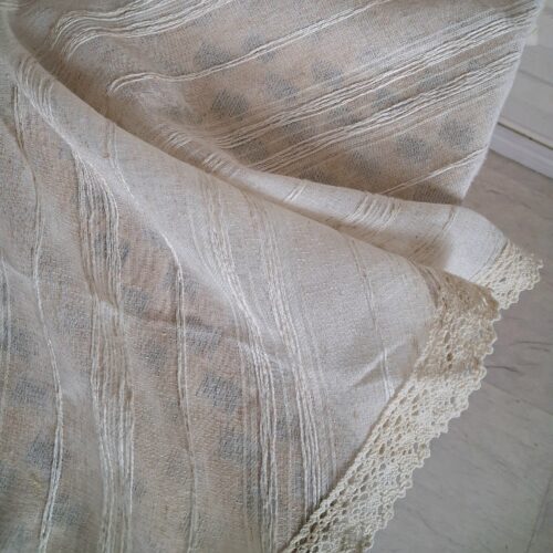 Rund dug med blonde – let og elegant