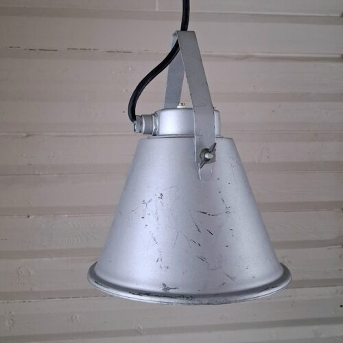 Flot zink værkstedslampe med gummikabel