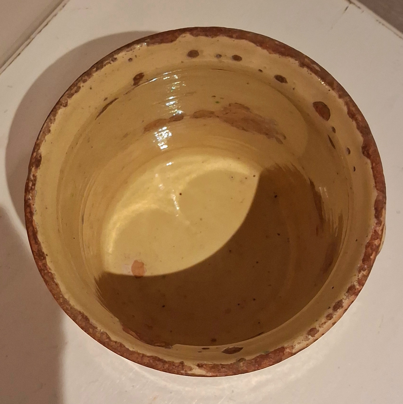 Smuk gul fransk olivenkrukke