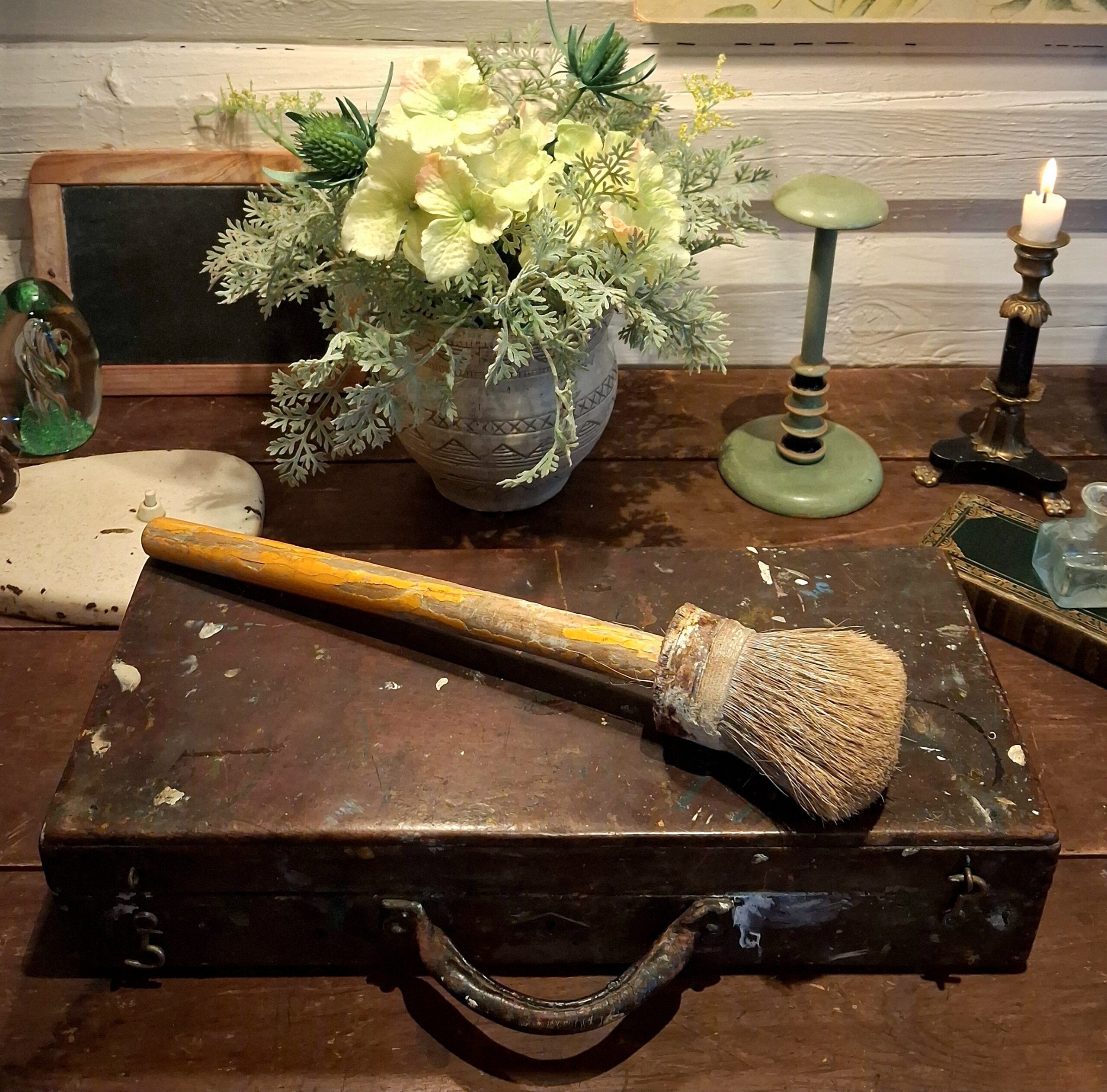 Flot gammel fransk pensel med fin patina