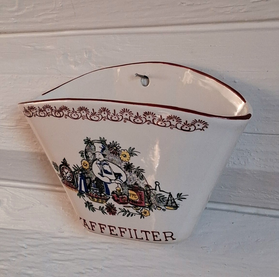 Aksini kaffefilter holder i stentøj - med lille revne