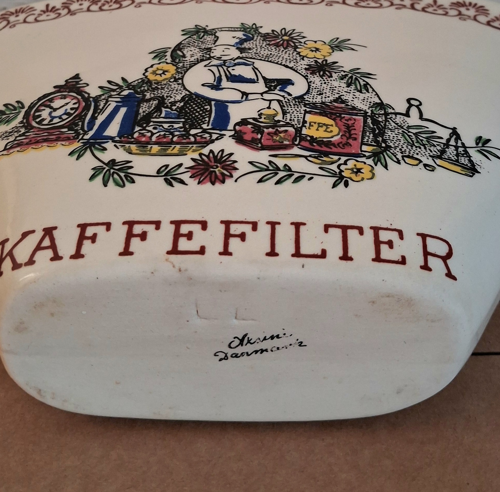 Aksini kaffefilter holder i stentøj - med lille revne - Billede 4