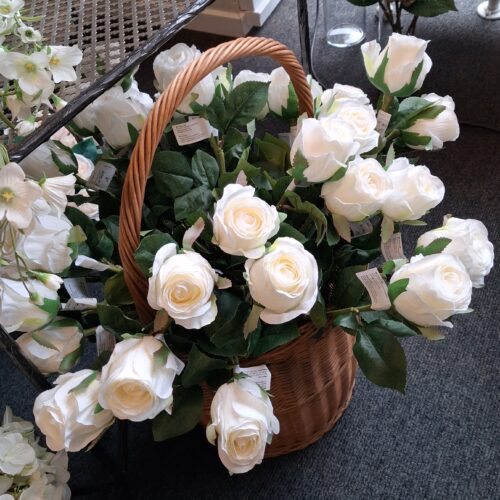 Roser hvide langstilkede 50 cm – flotte naturtro