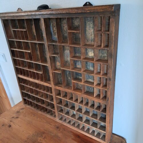 Flot rustik gammel sættekasse med fin patina