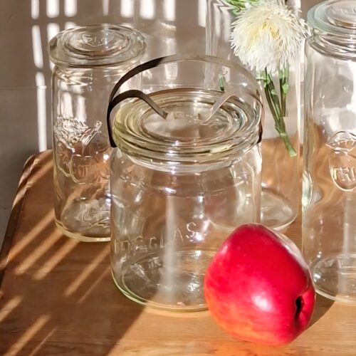 Flot gammelt sylteglas med låg og bøjle