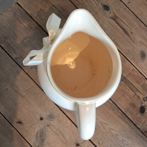 Sød gammel servantekande i fin stand