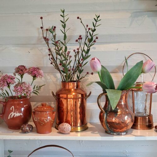 Gammel kobber junge med låg og hanke – flot rustik