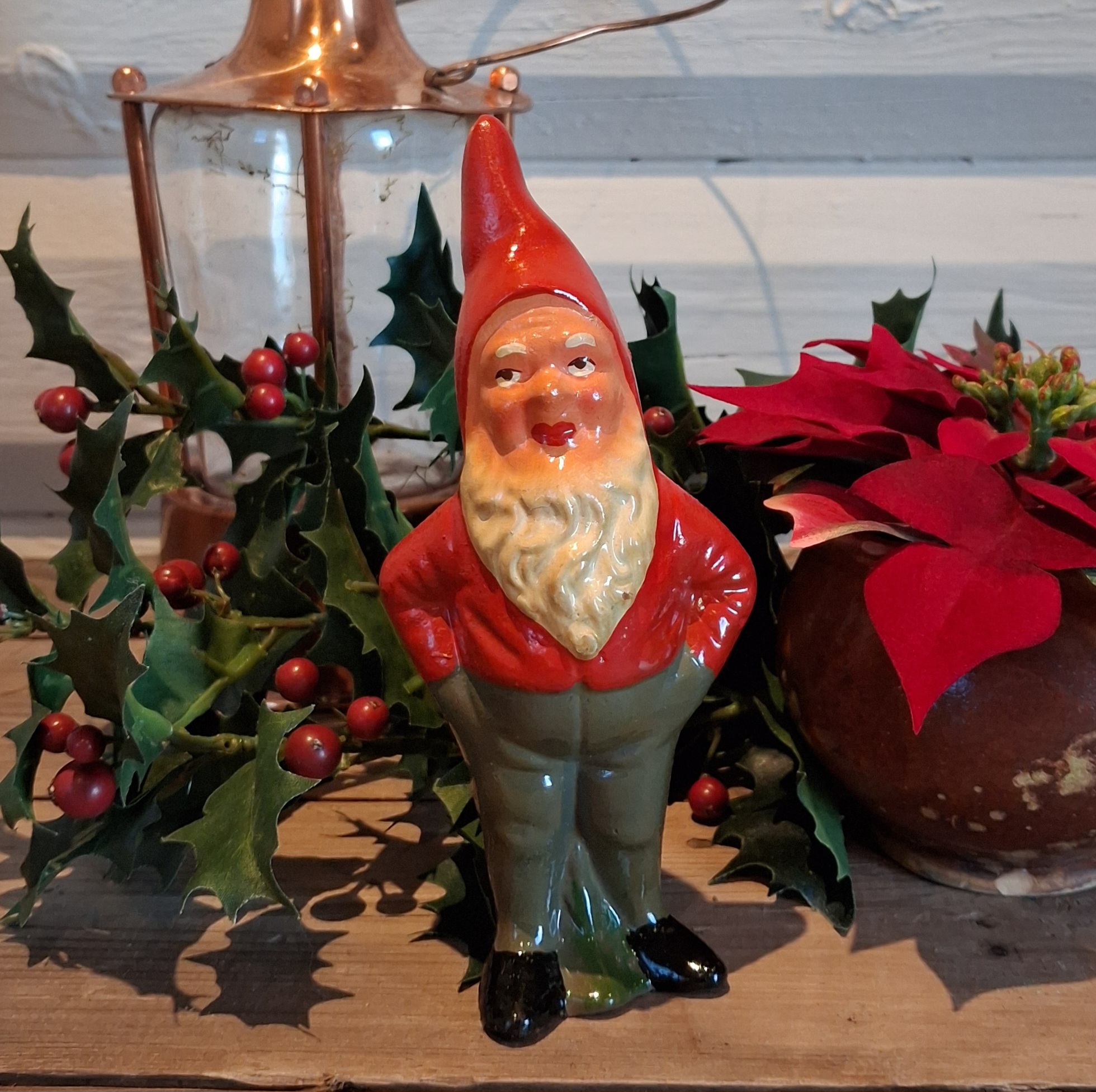 Den sødeste store antikke nisse med fine detaljer