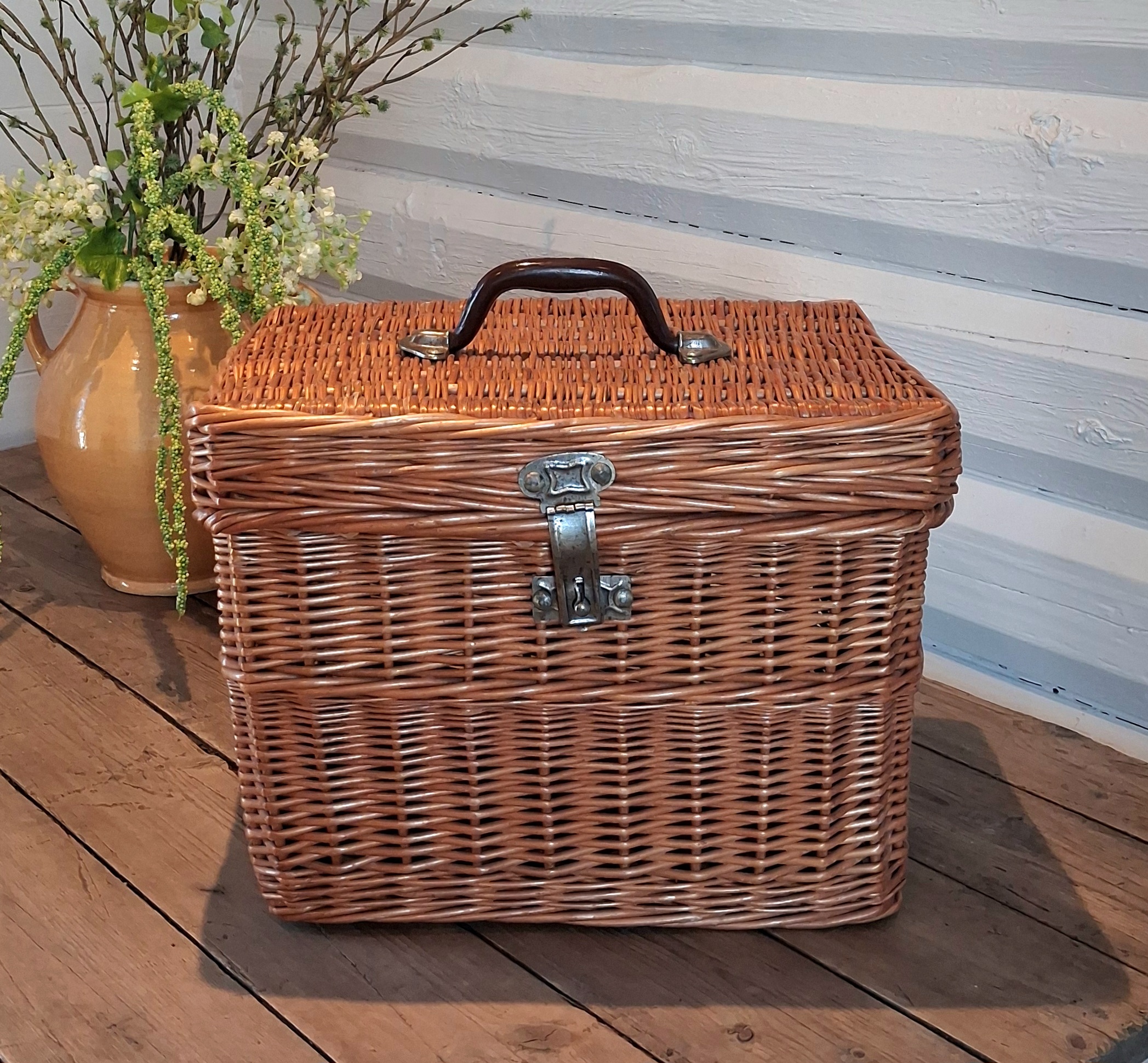 Flot lille vintage kurvekuffert - i rigtig flot stand