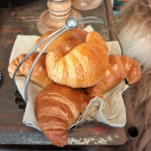 Fin kunstig Croissant – naturtro og virkelig lækker