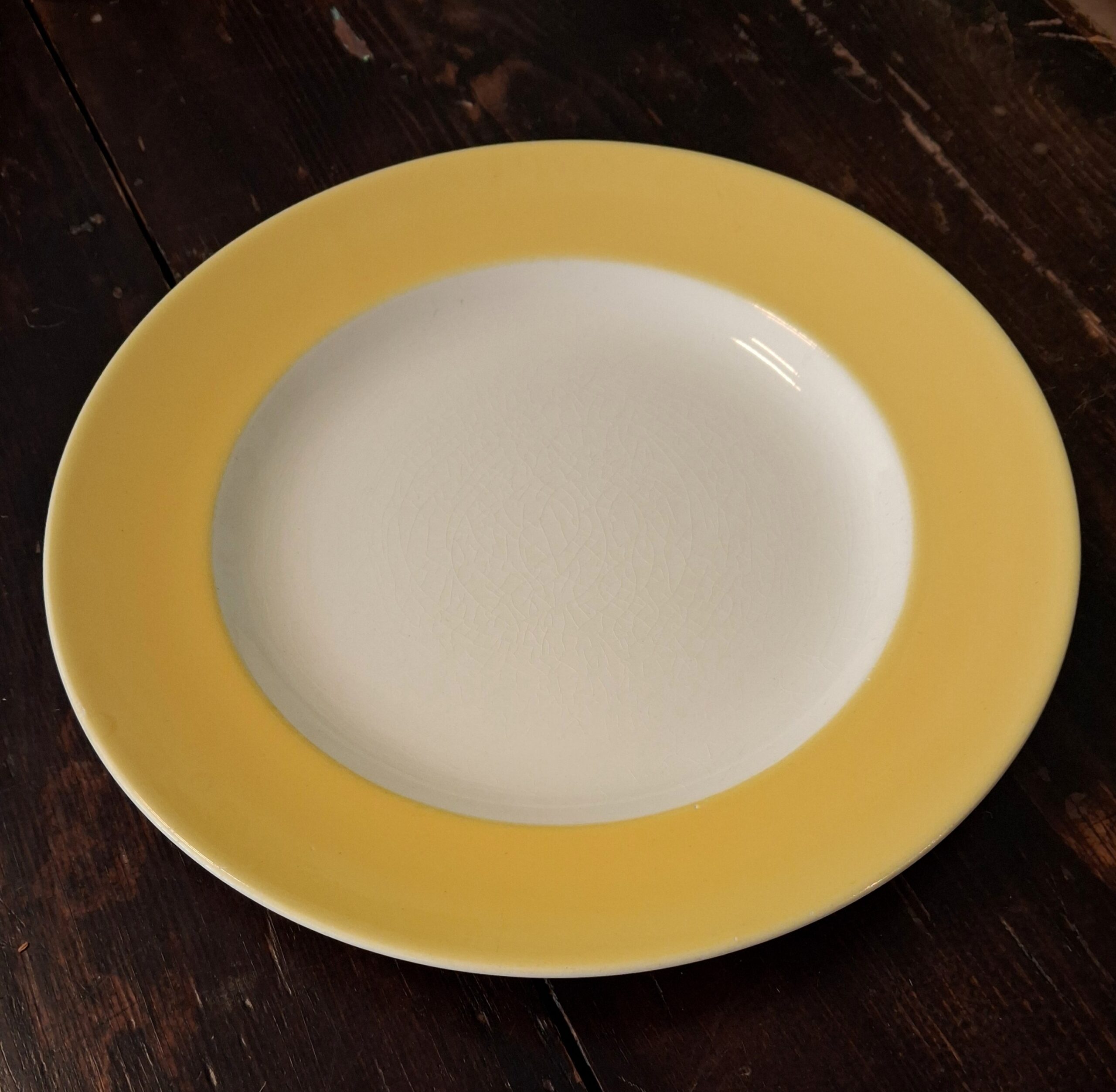 Fin gul Aluminia frokost tallerken