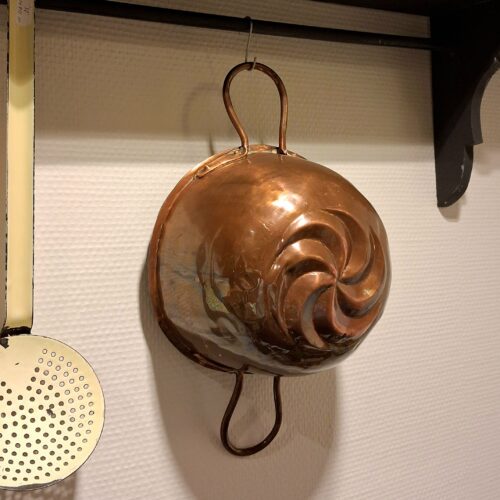 Smuk gammel kobber form til dekoration