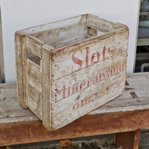Kraftig gammel sodavands kasse med print og flot afskalning