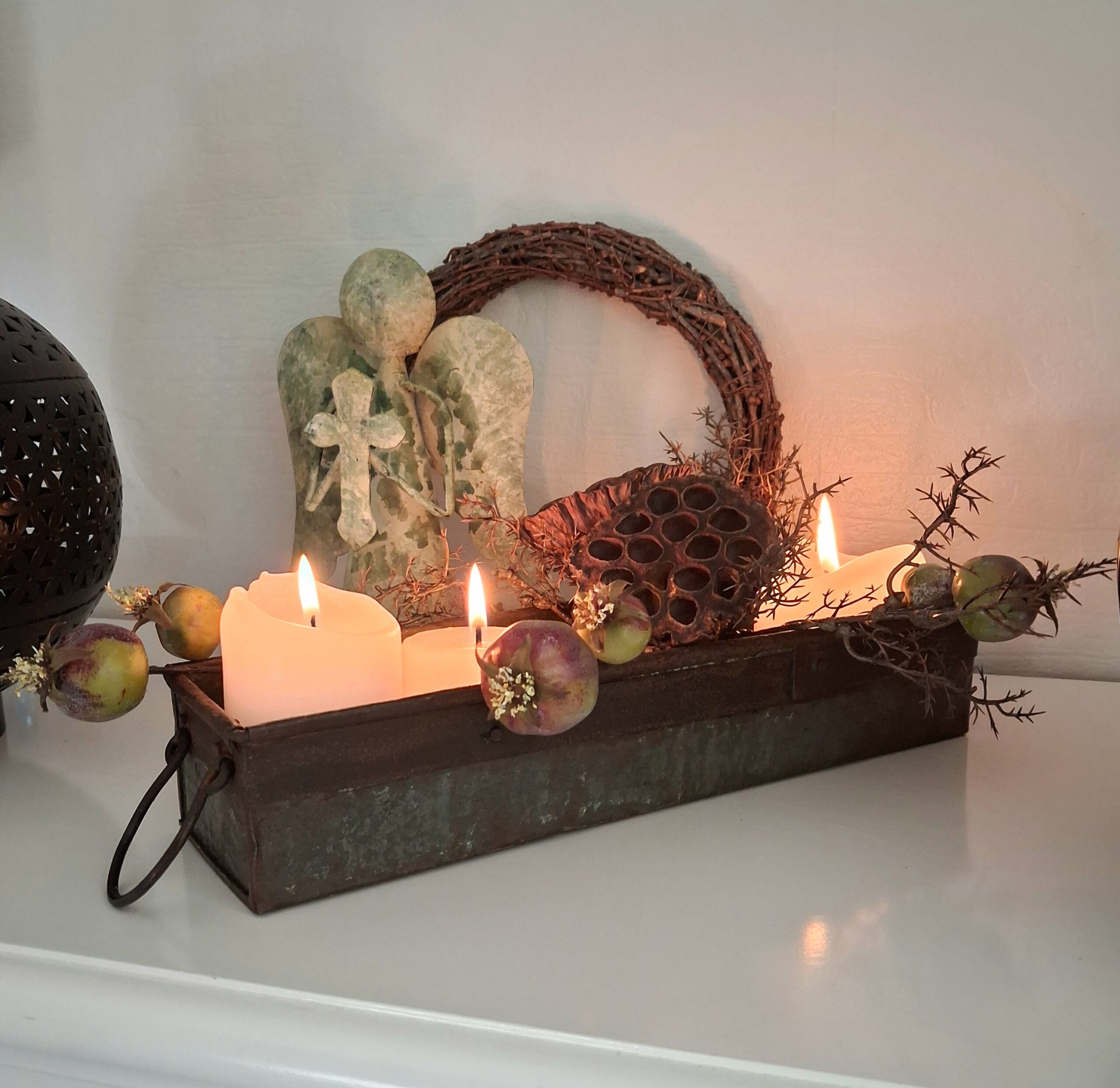 Rustik recycled metalbakke med flot patina