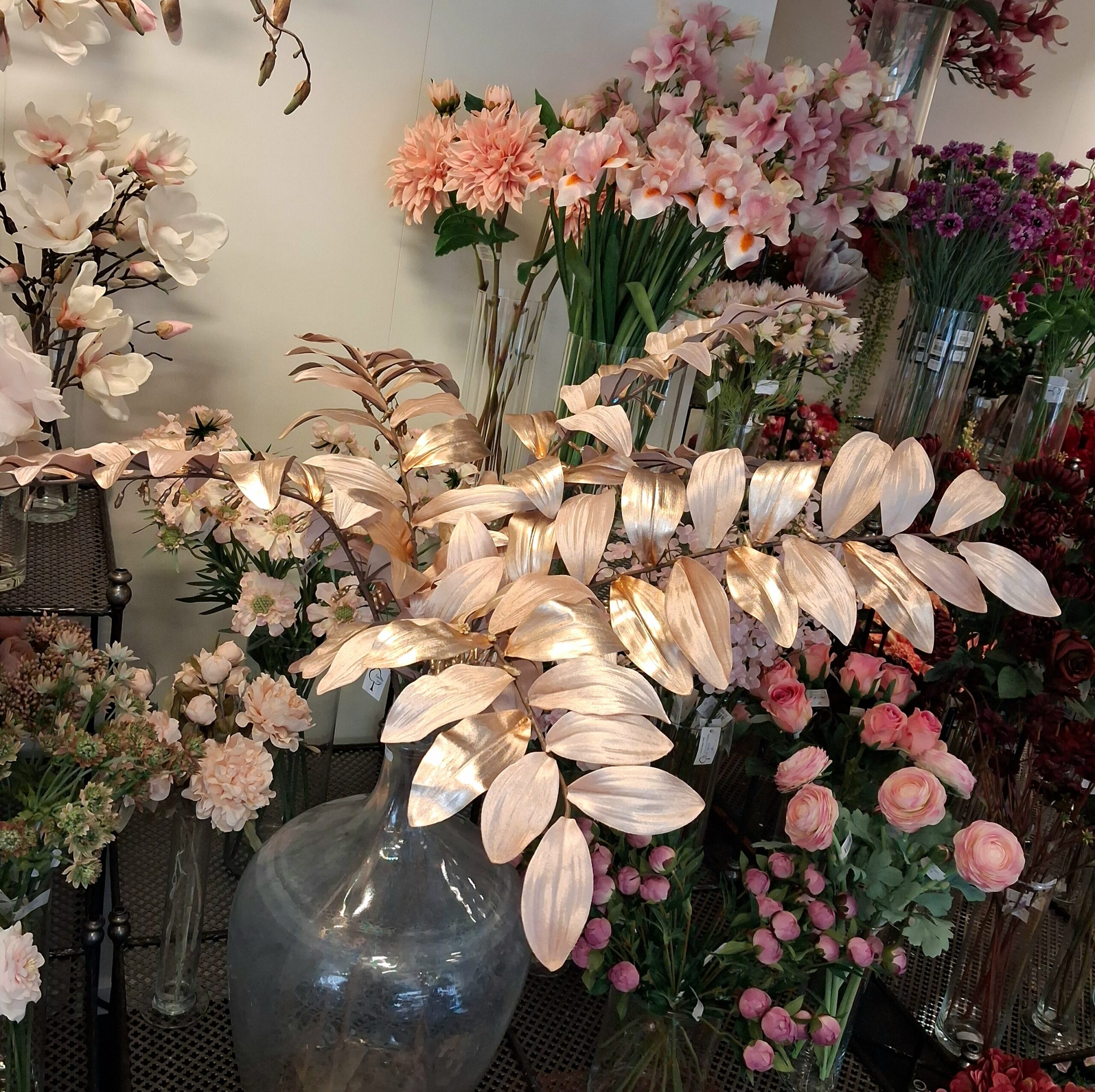 Smukke blomster og grene...