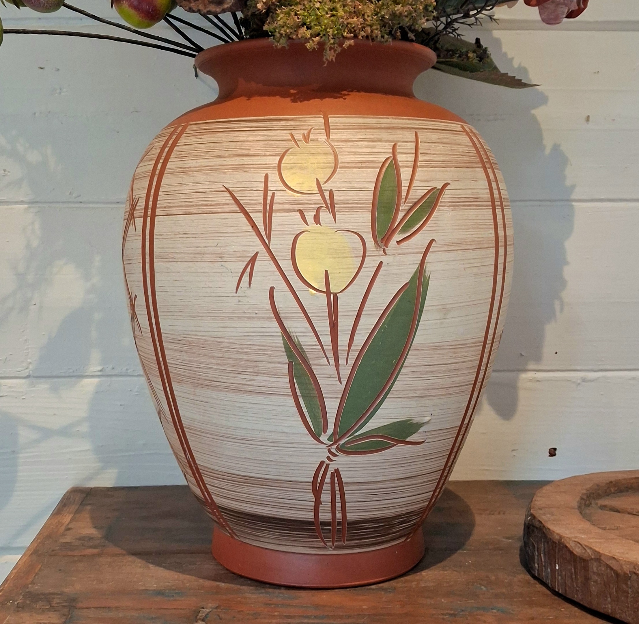Smuk gammel blomster krukke