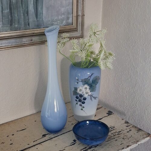 Royal Copenhagen Brombær vase 288 1049 1. sort.