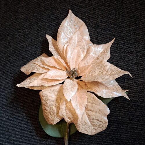 Elegant kunstig julestjerne stilk – flot metallic champagne